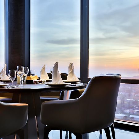 Holiday Inn & Suites Rayong City Centre By Ihg Esterno foto