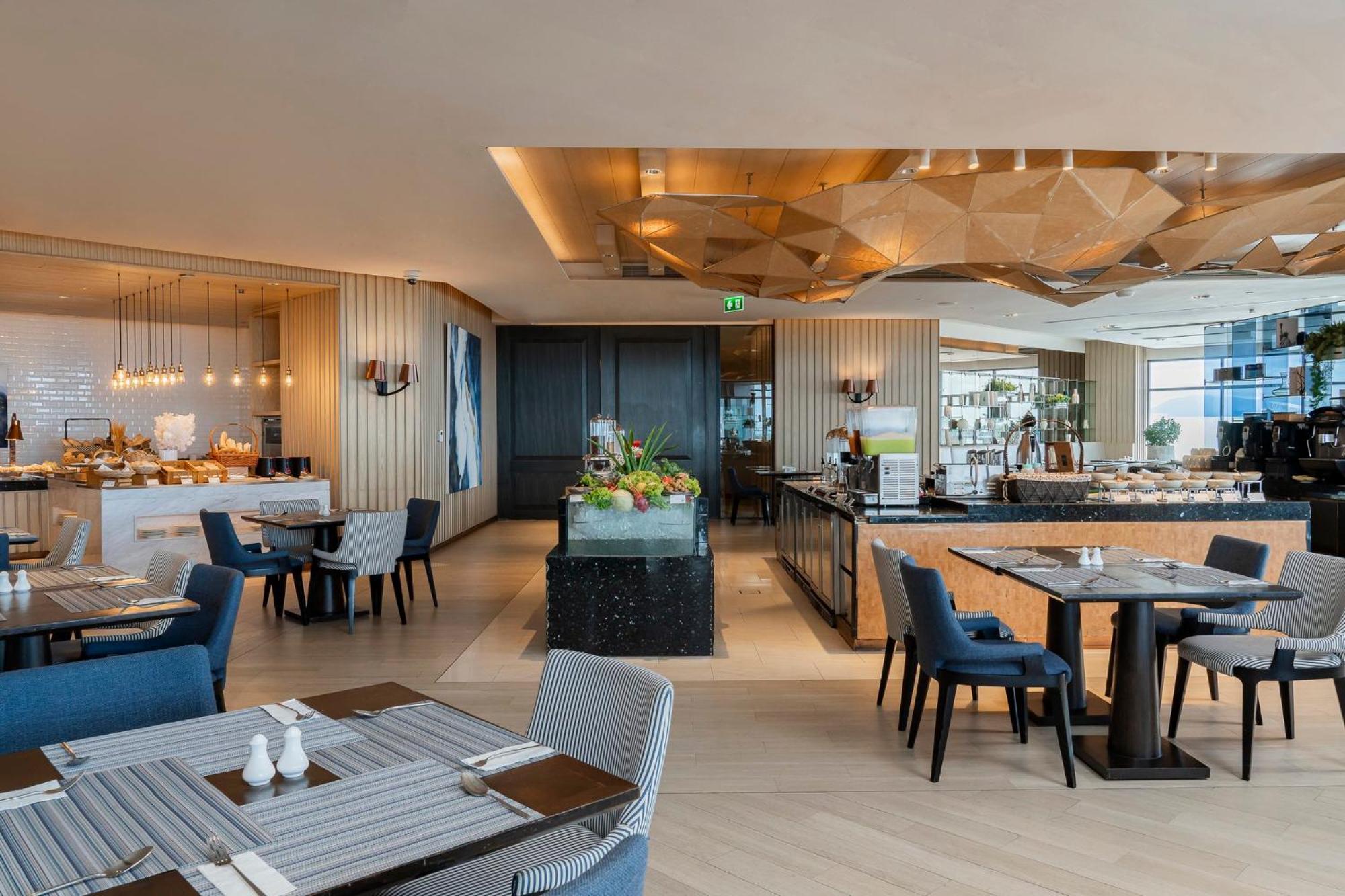 Holiday Inn & Suites Rayong City Centre By Ihg Esterno foto