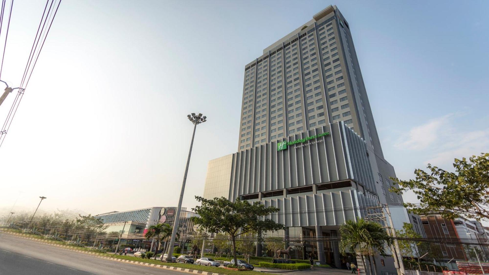 Holiday Inn & Suites Rayong City Centre By Ihg Esterno foto