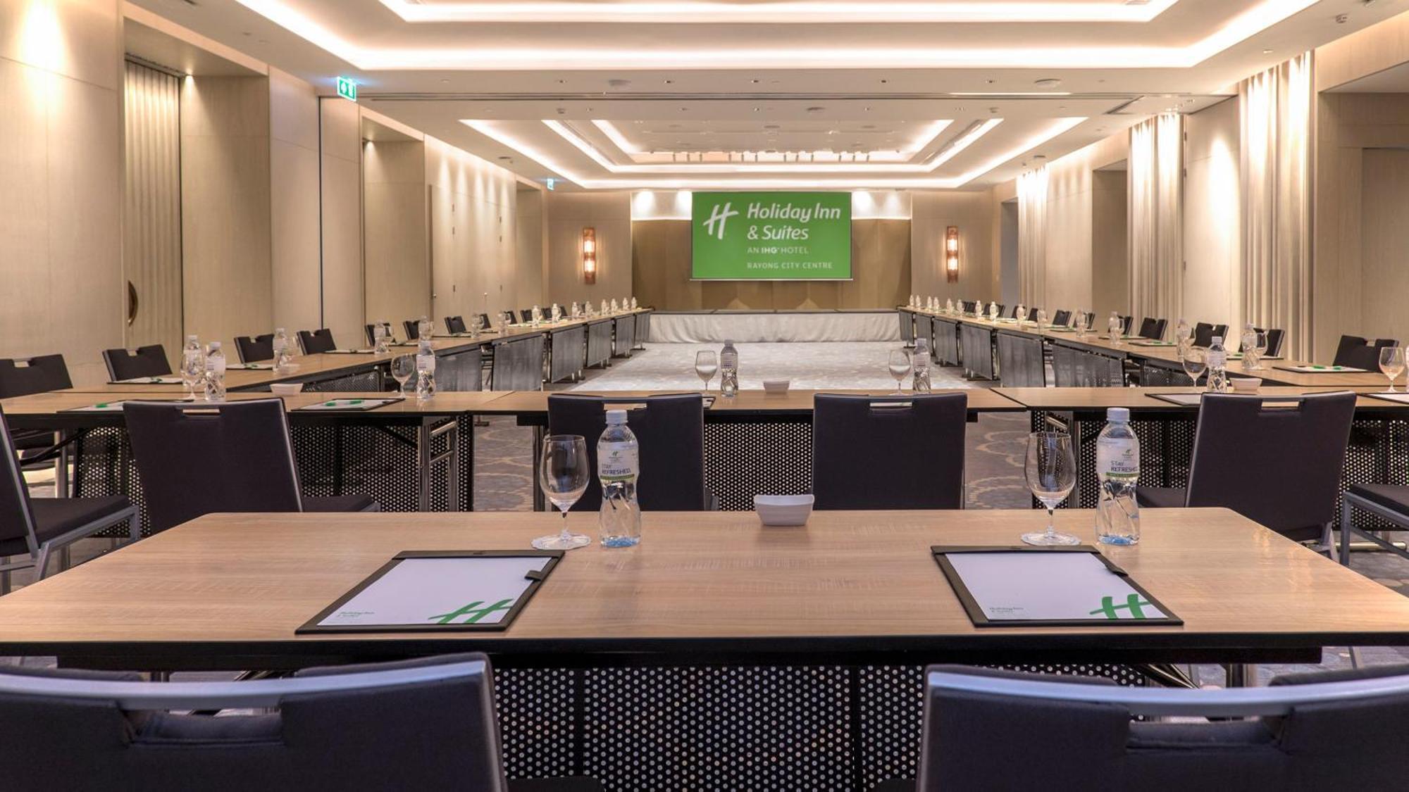 Holiday Inn & Suites Rayong City Centre By Ihg Esterno foto